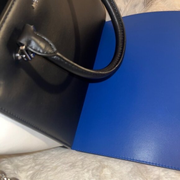 Michael Kors 3 In One The Selma Satchel - Picture 14 of 16